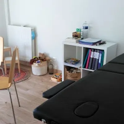 Arabelle Laetitia Gautherie, Kinésiologue, Eveil en soi, Hypnose Mvts Oculaires type EMDR Kinésiologie