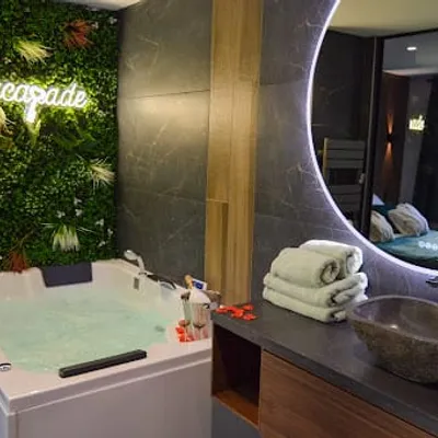 L'escapade - Love room & Spa