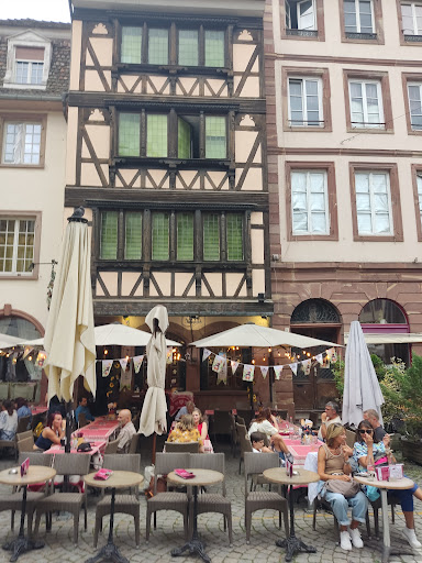 Muensterstuewel - Cuisine traditionnelle à deux pas de la cathédrale