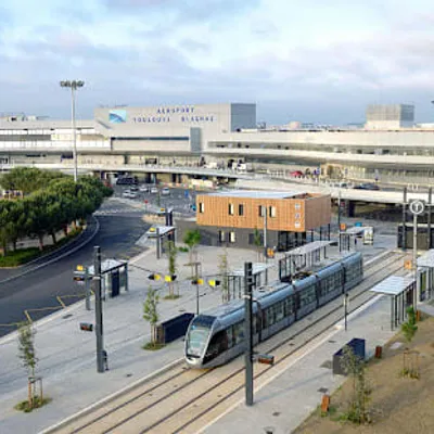 Adispos VTC Toulouse aéroport