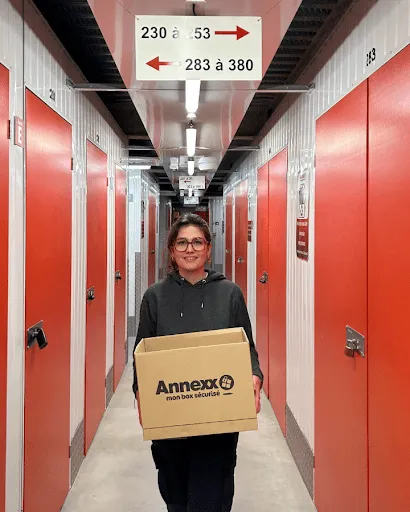 Annexx, keeps furniture and storage box