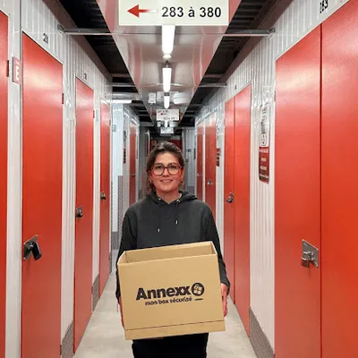 Annexx, keeps furniture and storage box