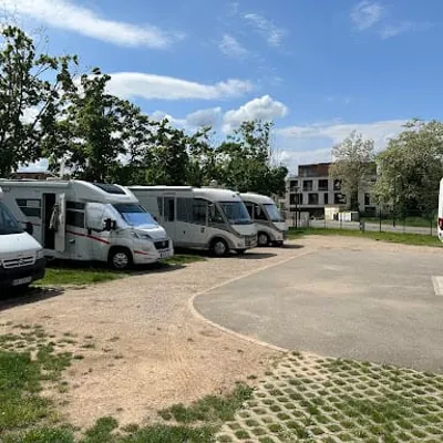 Aire de Camping-cars Les cigognes