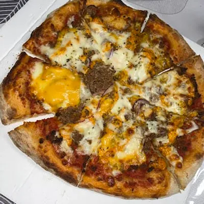 Distributeur Jen' pizza le Calabrais Z.I 24h/24