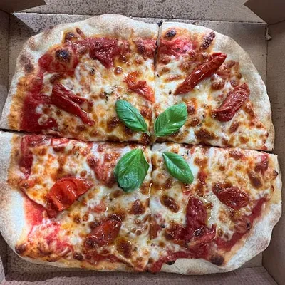 Gusto Pizza
