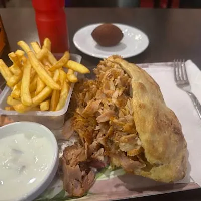 La Terrasse grille kebab