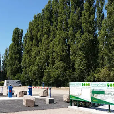 Aire de services et de stationnement