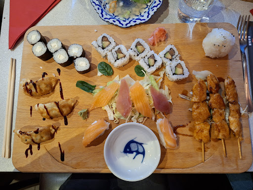 Sashimi shop