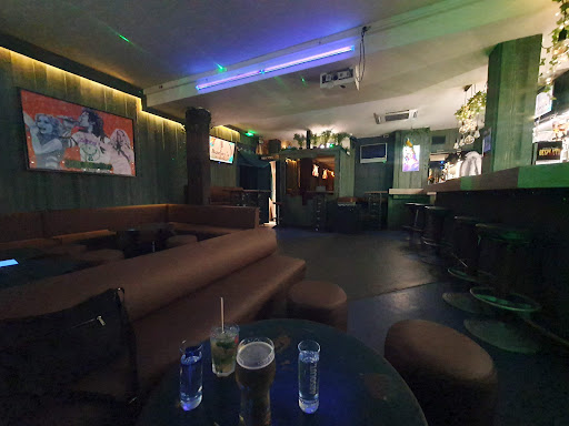 Le Bunny's Bar