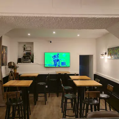 Le Vinyl Bar