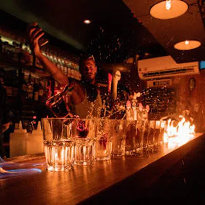 WANTED JACK SALOON - Cocktails, Bières, Shooters, Burgers & Tapas