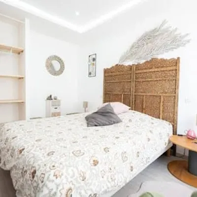 Appartement des Sorcieres - Witches Apartment - Three-Bedroom Apartment
