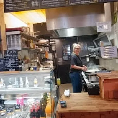 Chez Yfig