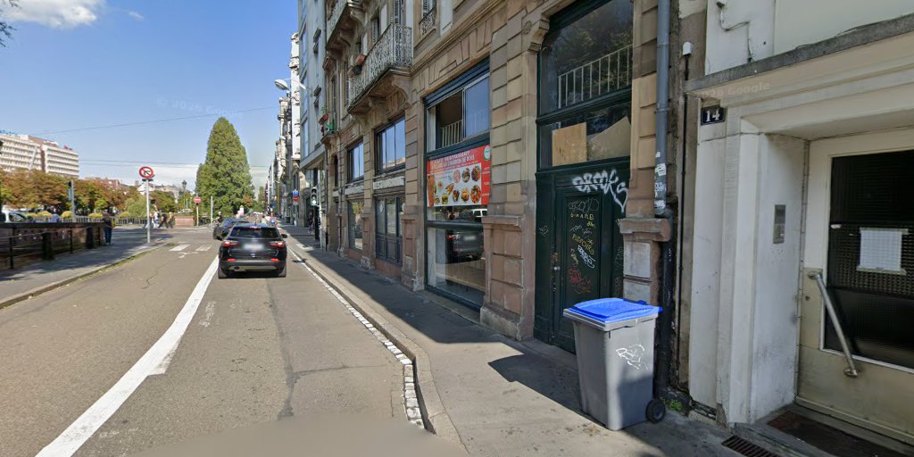 Café Restaurant Grillade Au Charbon De Bois
