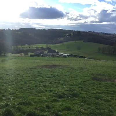 LA PETITE FERME D'EMILIE - EMILIE LABROUSSE