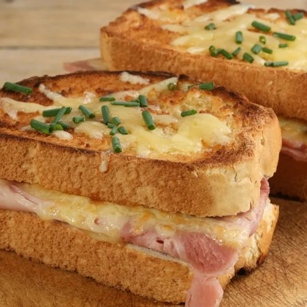 Croque monsieur au jambon cuit à la truffe